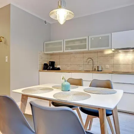 Urban Nest Group - Swietojanska 35 * Gdańsk